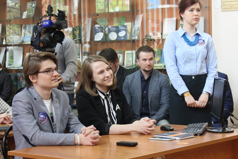 Томские школьники пообщались с экипажем МКС в ходе форума молодых ученых U-NOVUS