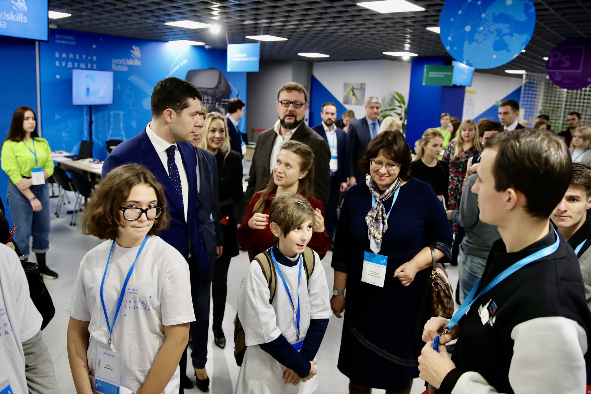 Фестиваль профессий «Билет в будущее» посетил губернатор Калининградской области