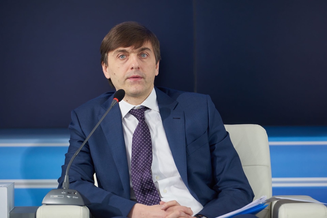 Пресс-конференция Министра просвещения Сергея Кравцова