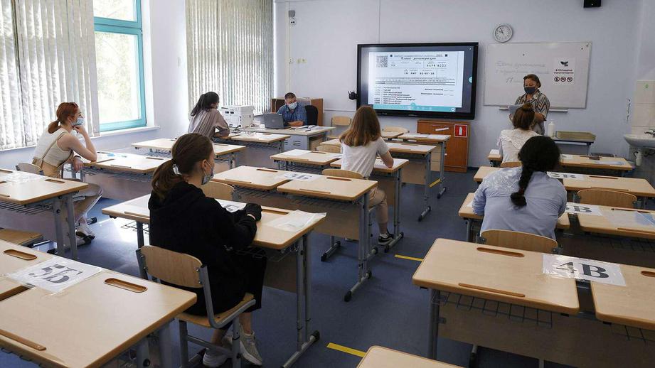 Советники директоров по воспитанию появятся в 1,2 тыс. школ России в 2021 году